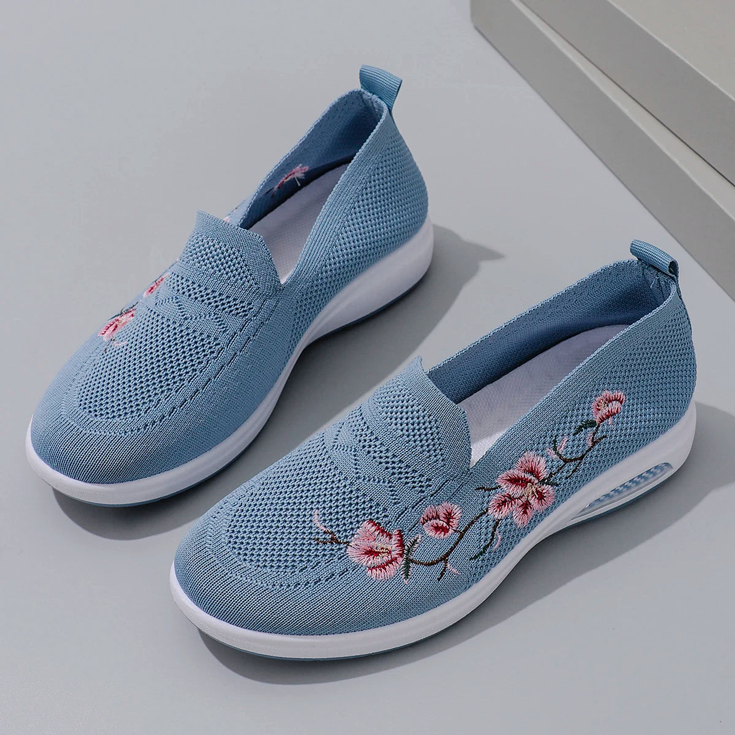 Eve- Mesh Flat Sneakers 12