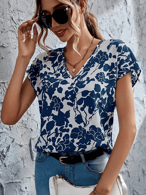 Allison- Floral V-Neck Blouse