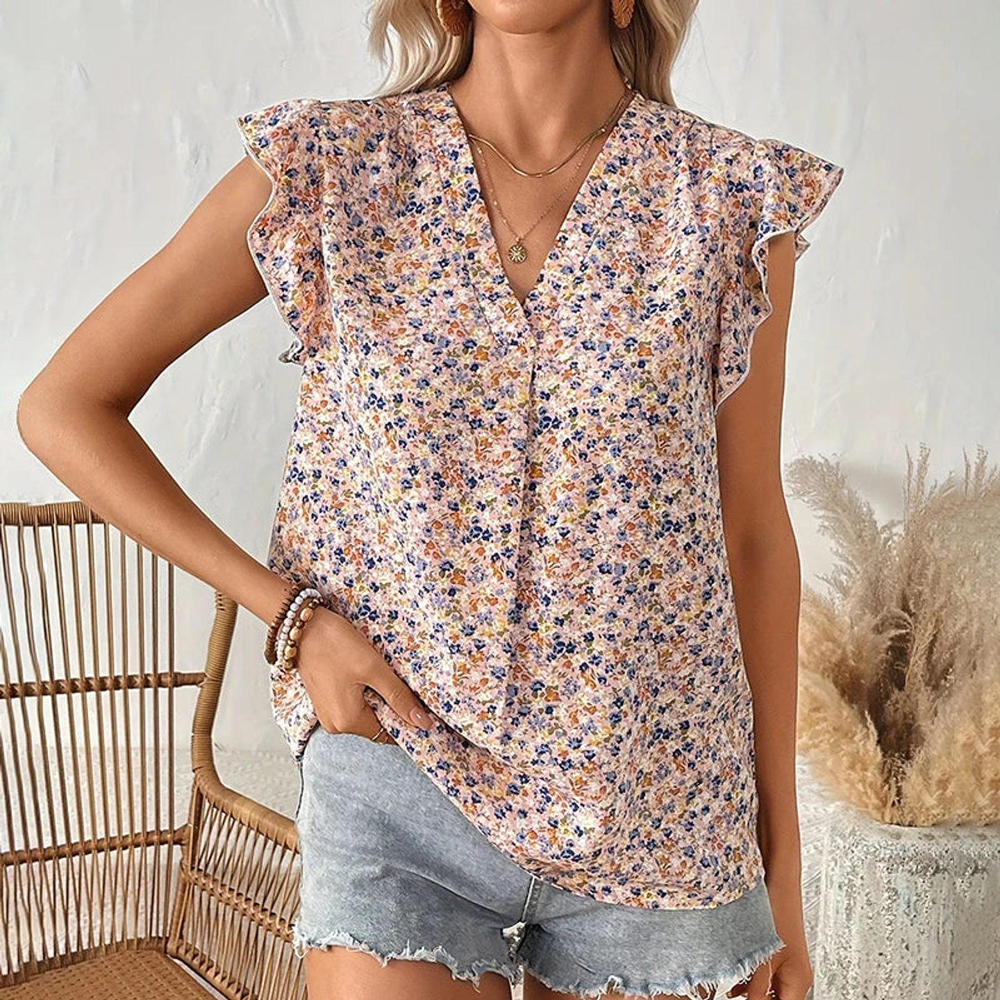 Amber- Floral V-Neck Top 7