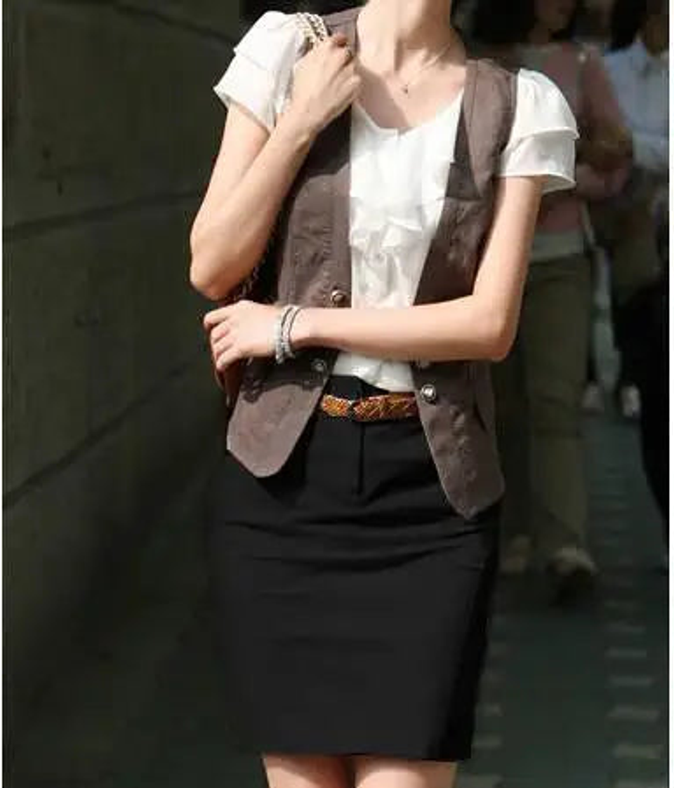 Lola- Turn-Down Collar Shirt 17