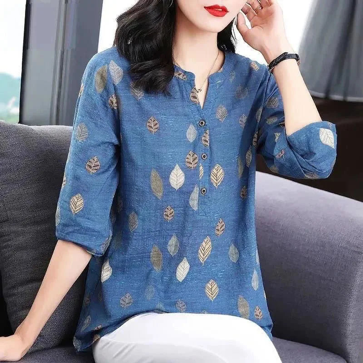 Nella- V-Neck Print Blouse 14