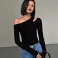 Nina- Off-Shoulder Shirt - thumbnail 10