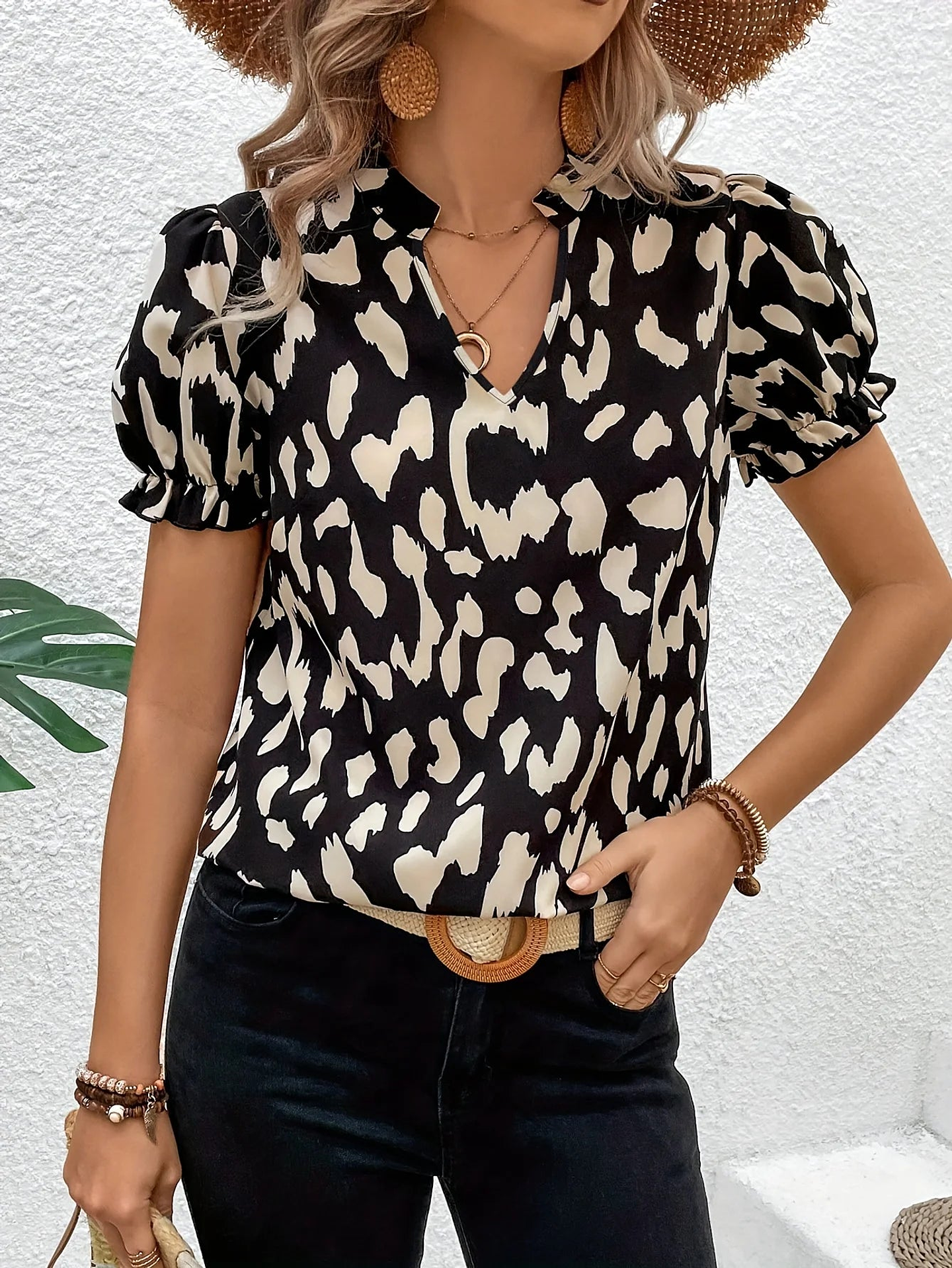 Ysolde- Short-Sleeved Blouse 1