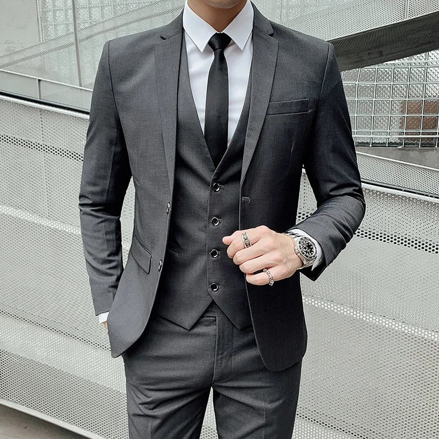 Leo- Slim Fit Suit 24