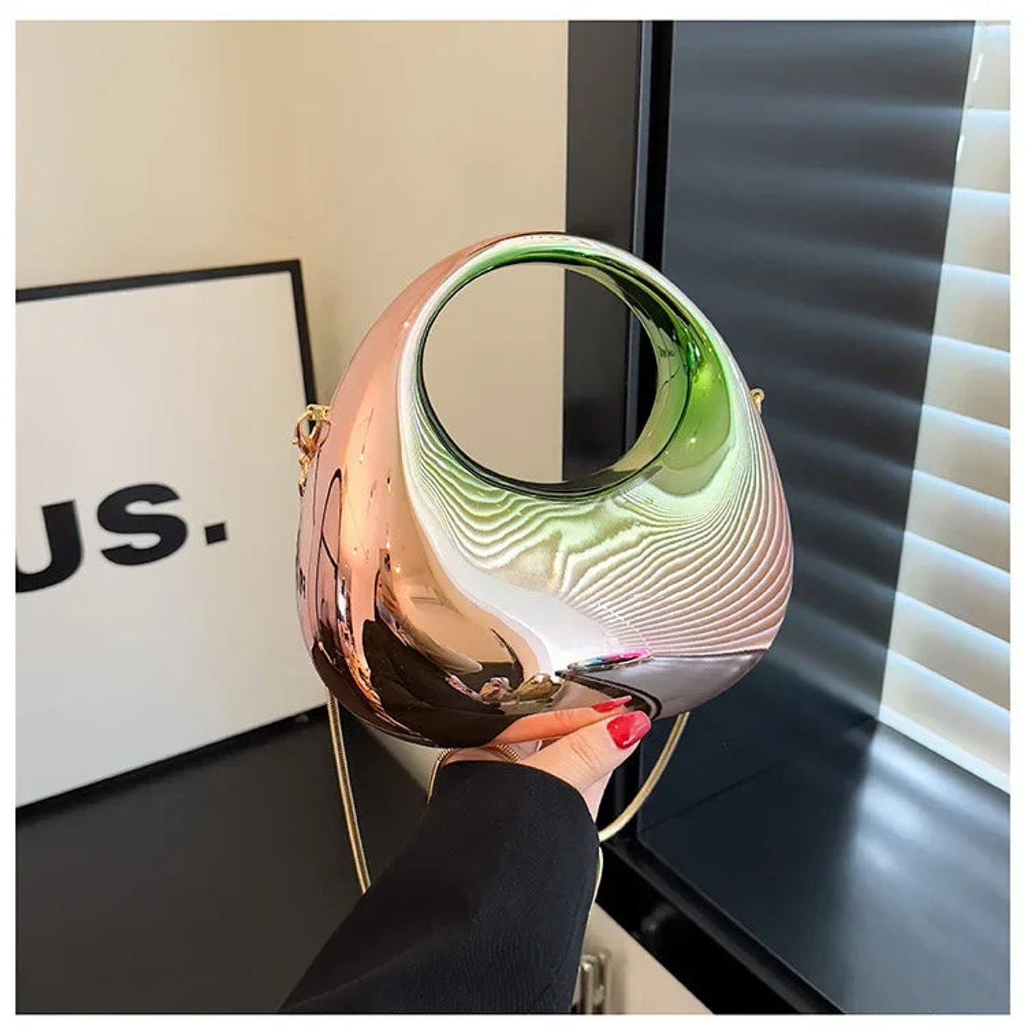 Gaia- Acrylic Clutch 22