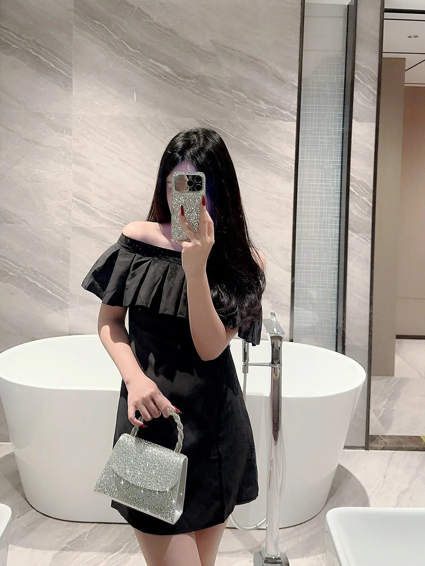 Azelie- Sparkling Clutch Bag 7