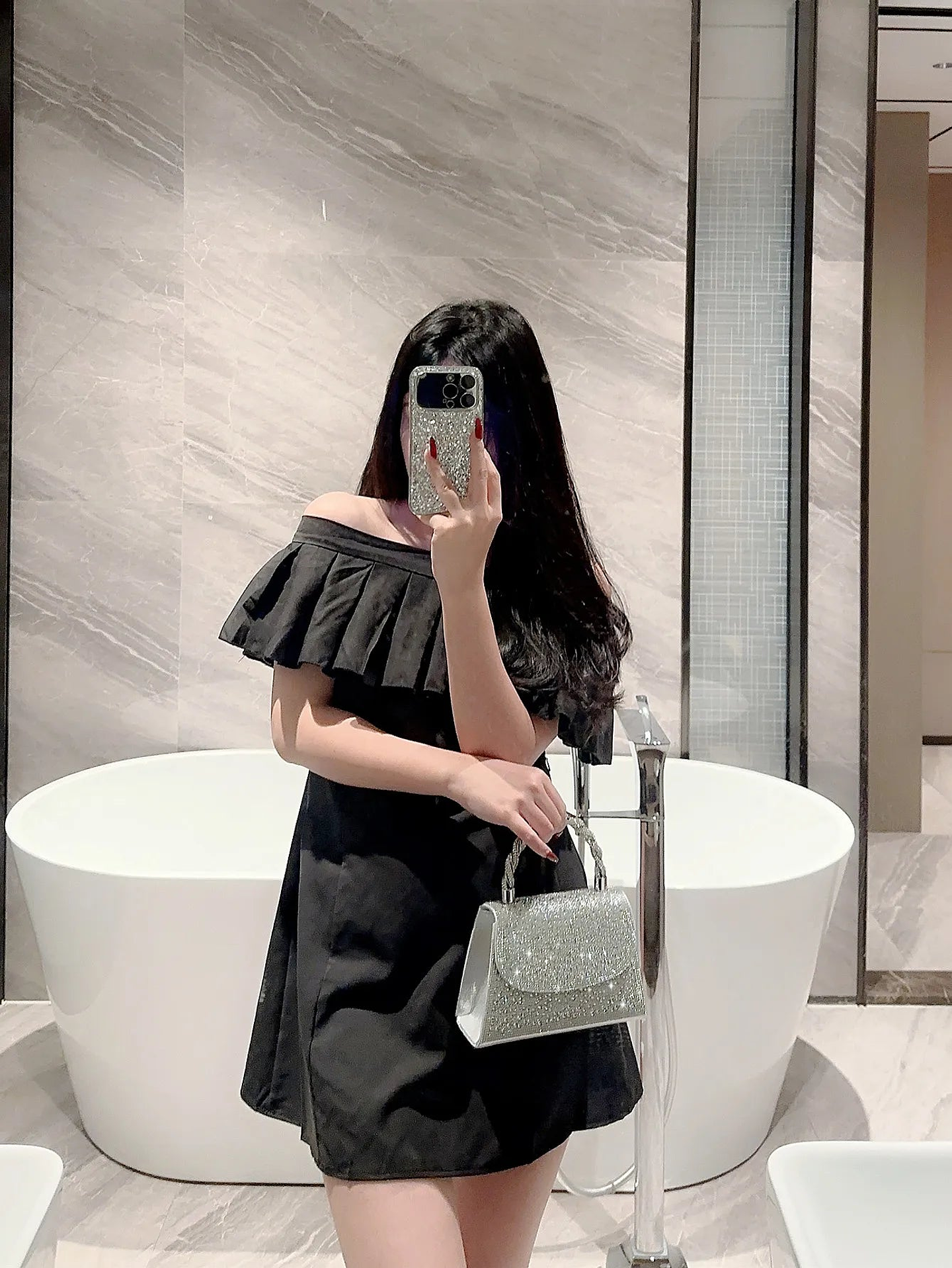 Azelie- Sparkling Clutch Bag 8