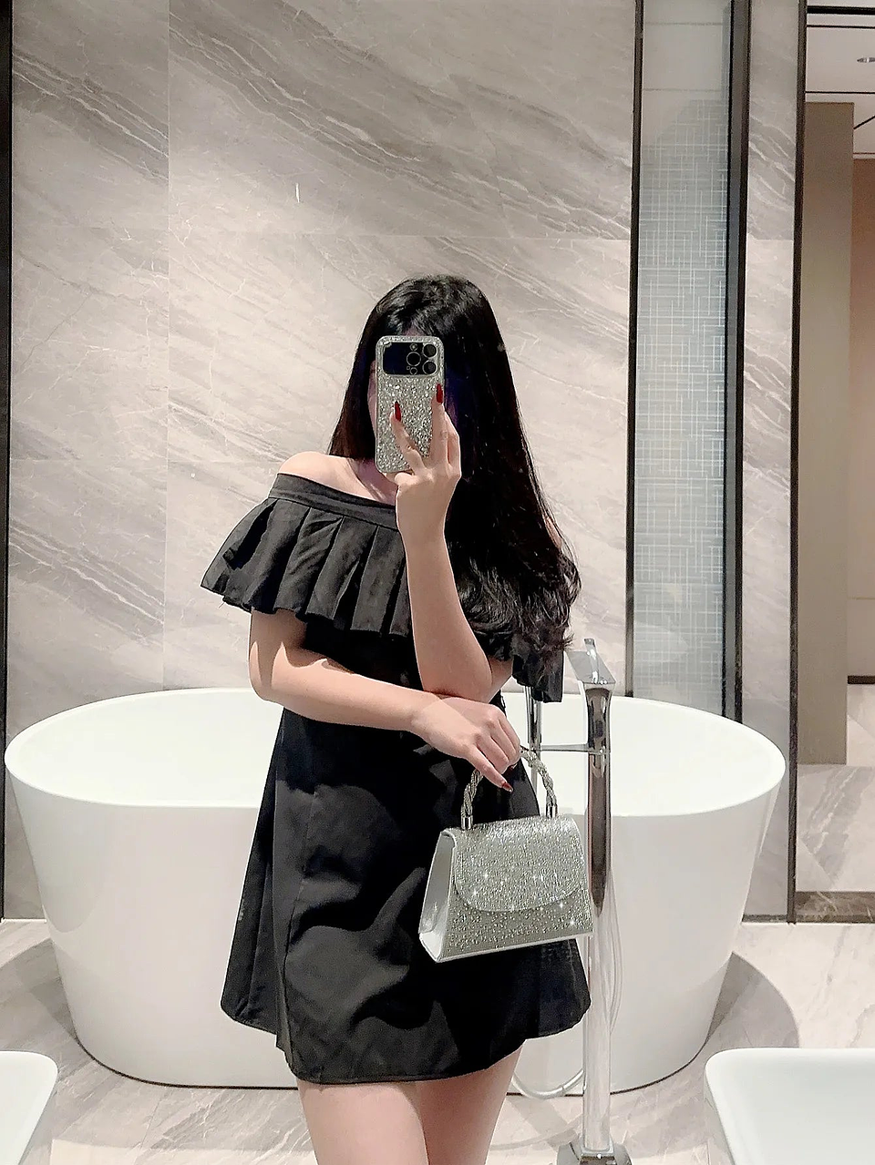 Azelie- Sparkling Clutch Bag 8