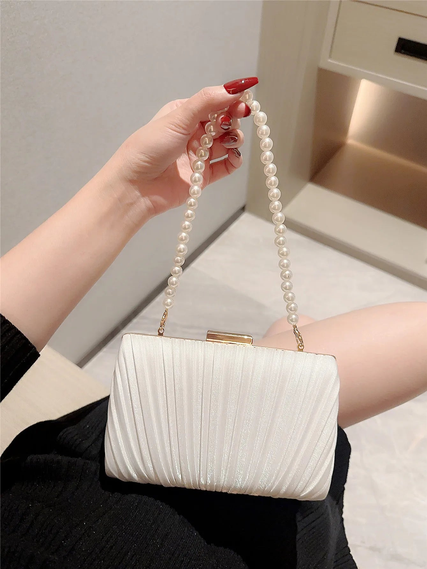 Noor- Satin Evening Bag 1