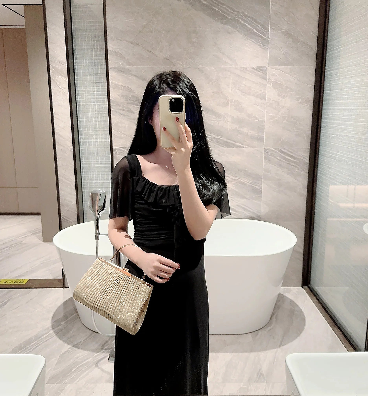 Radmila- Luxe Handbag 8