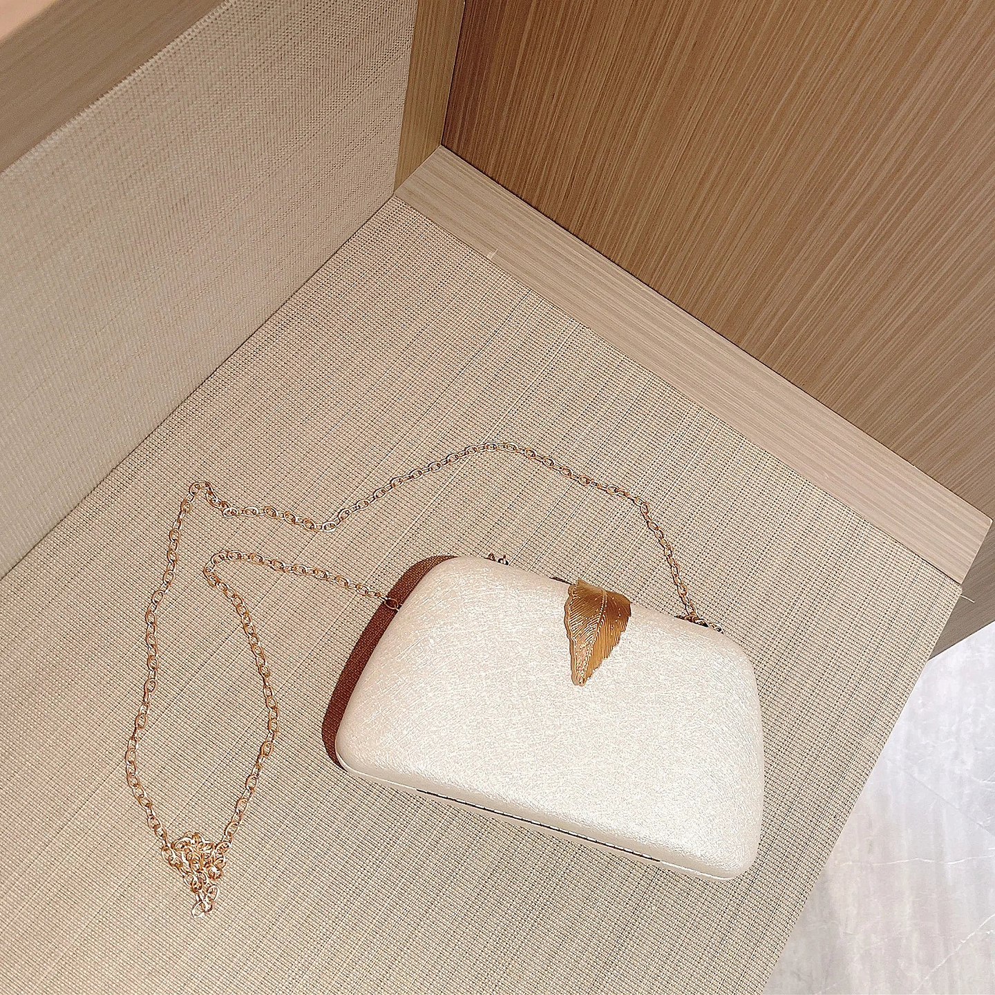 Lila- Vintage Clutch Bag 2