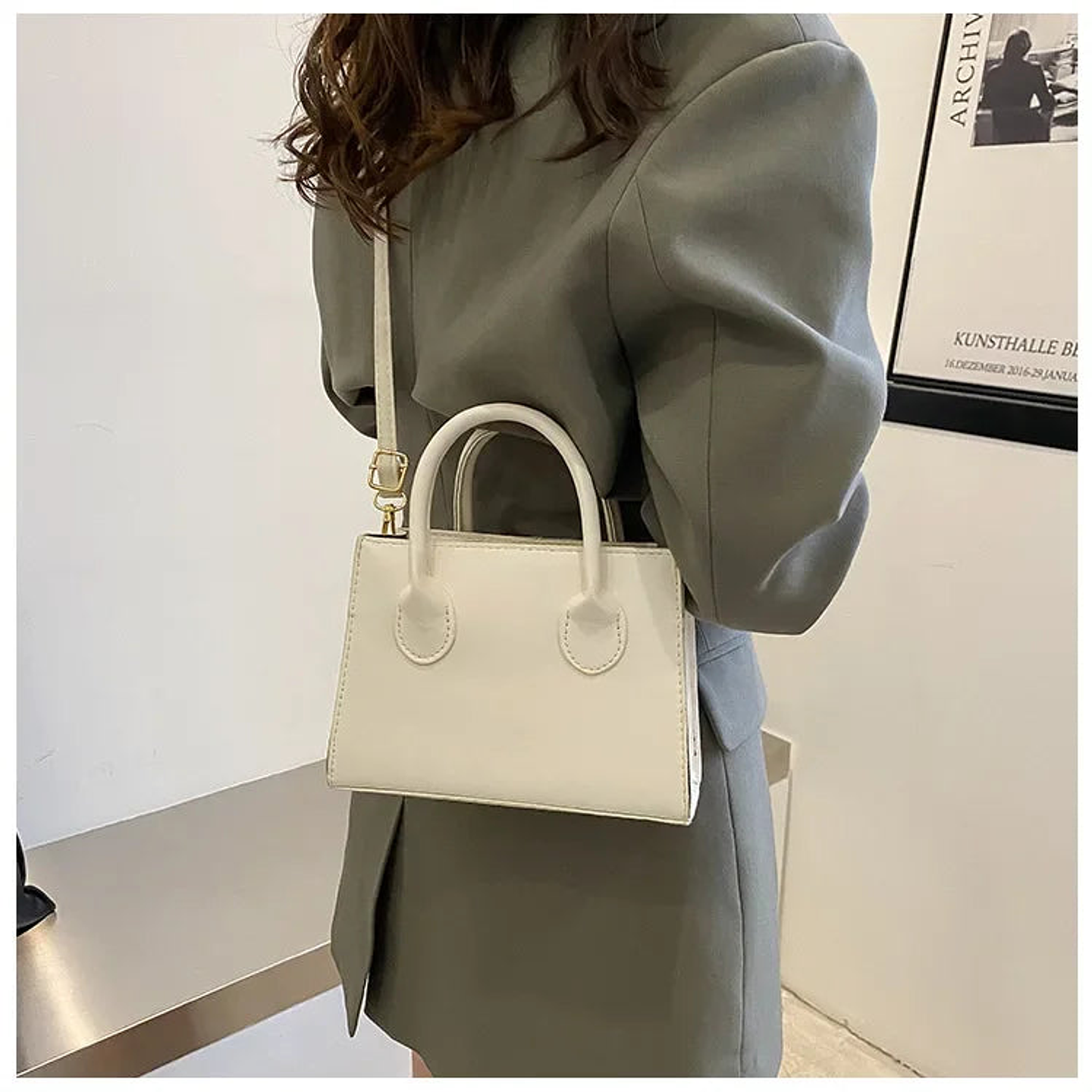 Hollis- Clutch Bag 28