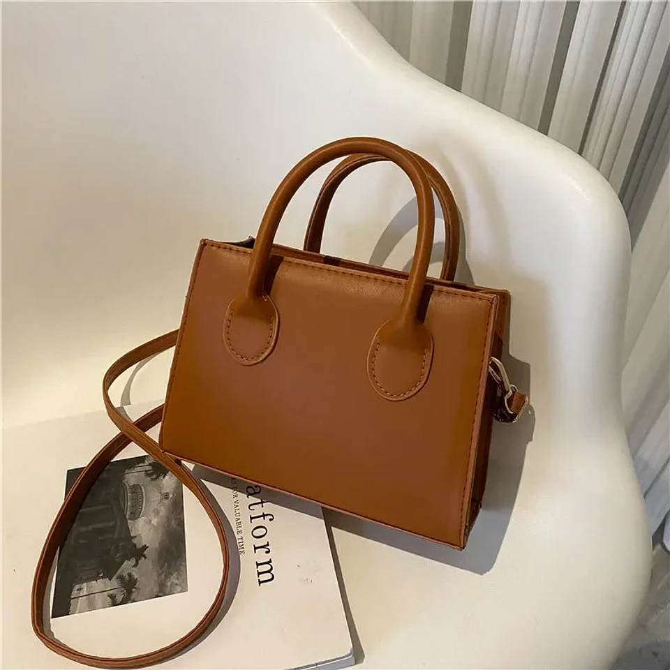 Hollis- Clutch Bag 45