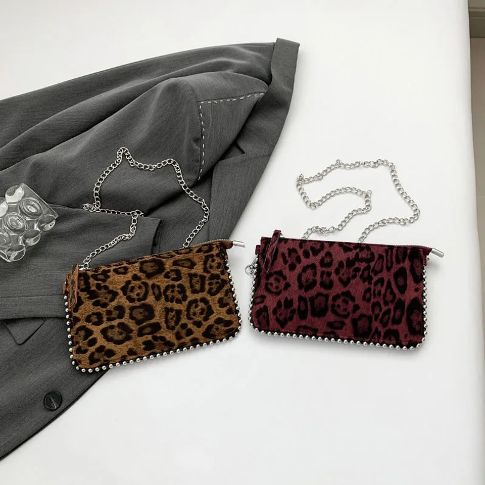 Niamh- Elegant Crossbody Bag 23