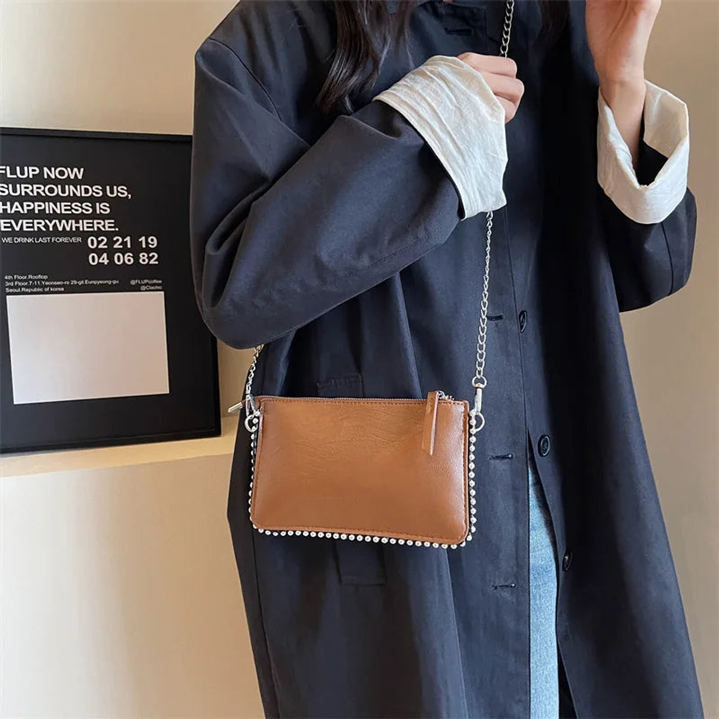 Niamh- Elegant Crossbody Bag 28