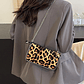 Niamh- Elegant Crossbody Bag - thumbnail 31