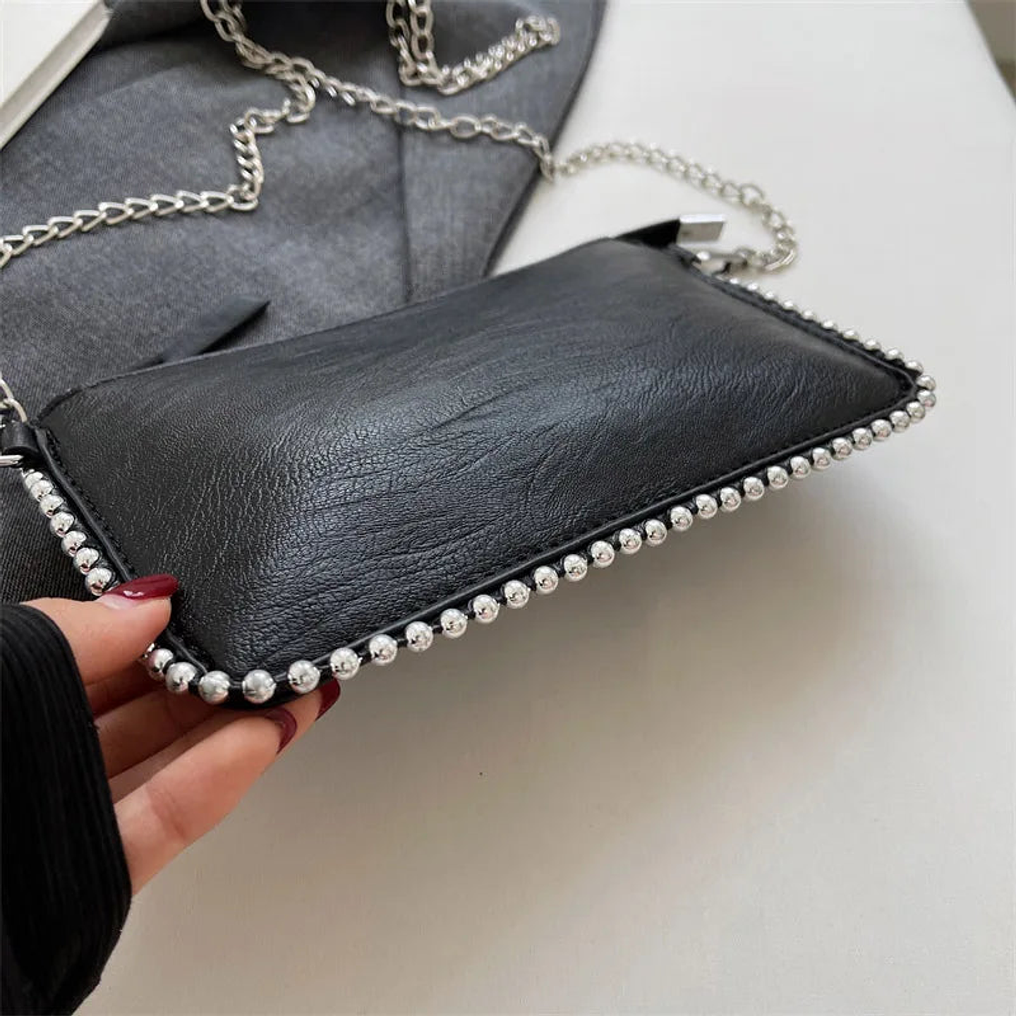 Niamh- Elegant Crossbody Bag 42