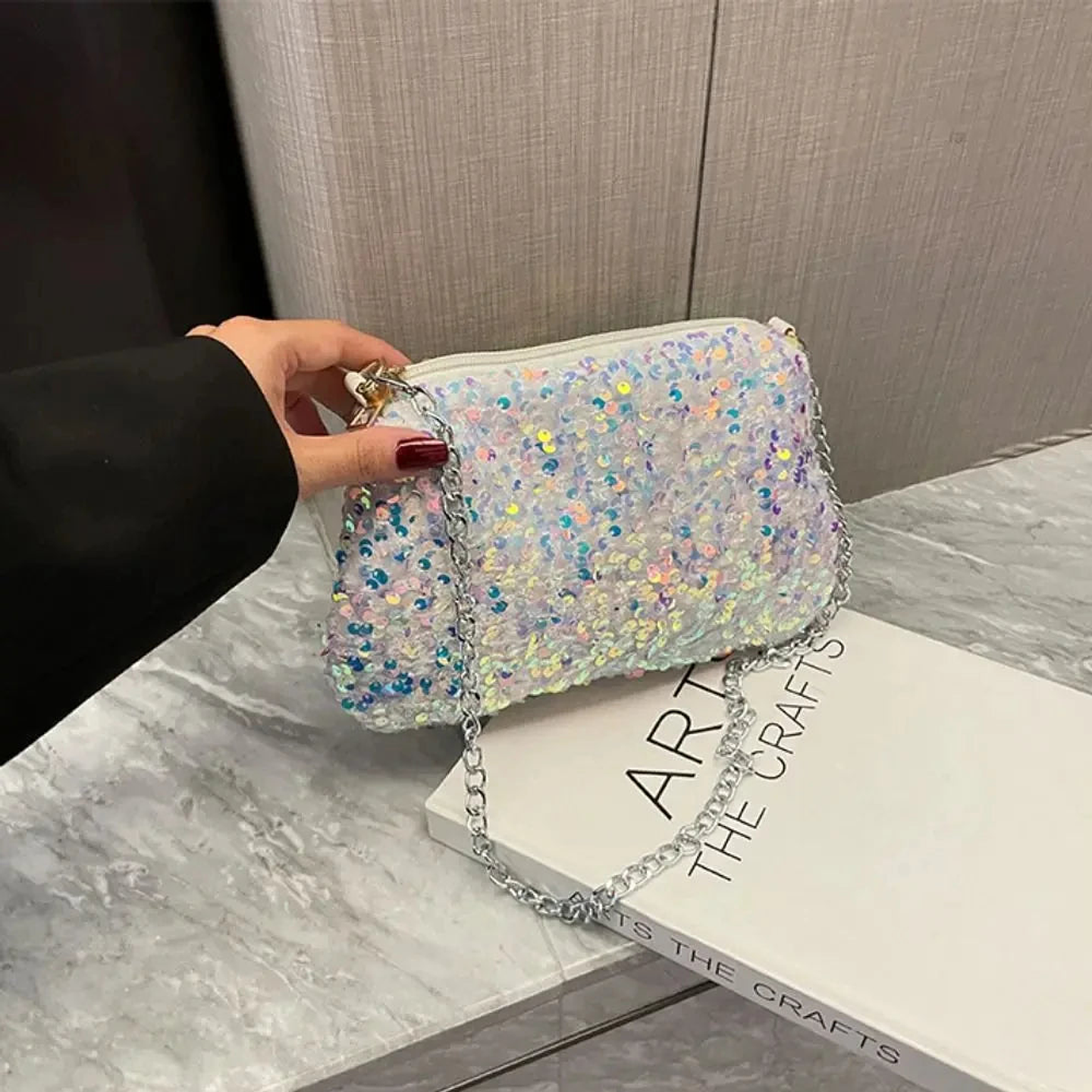Ludmila- Sparkling Clutch Bag 11