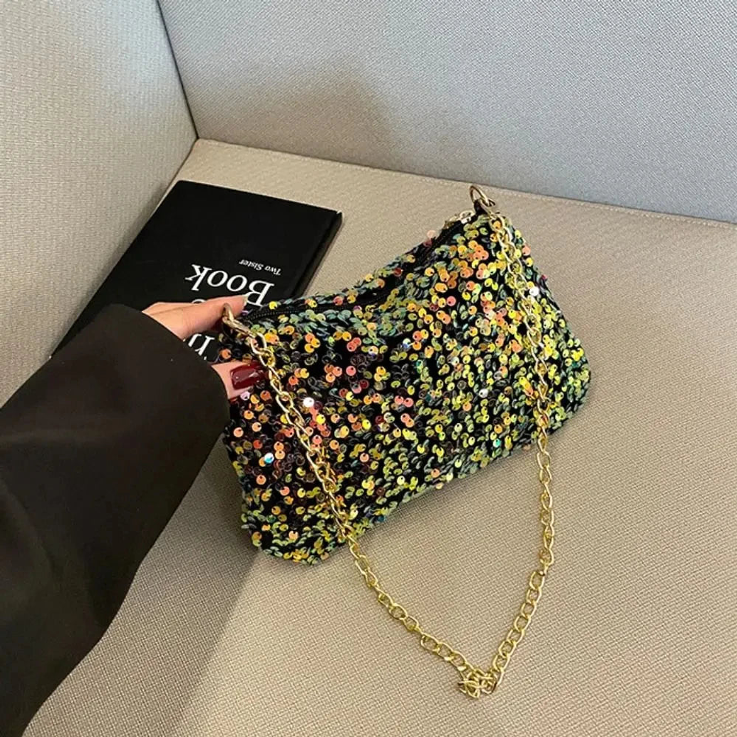 Ludmila- Sparkling Clutch Bag 15