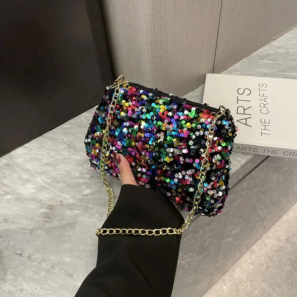 Ludmila- Sparkling Clutch Bag 21