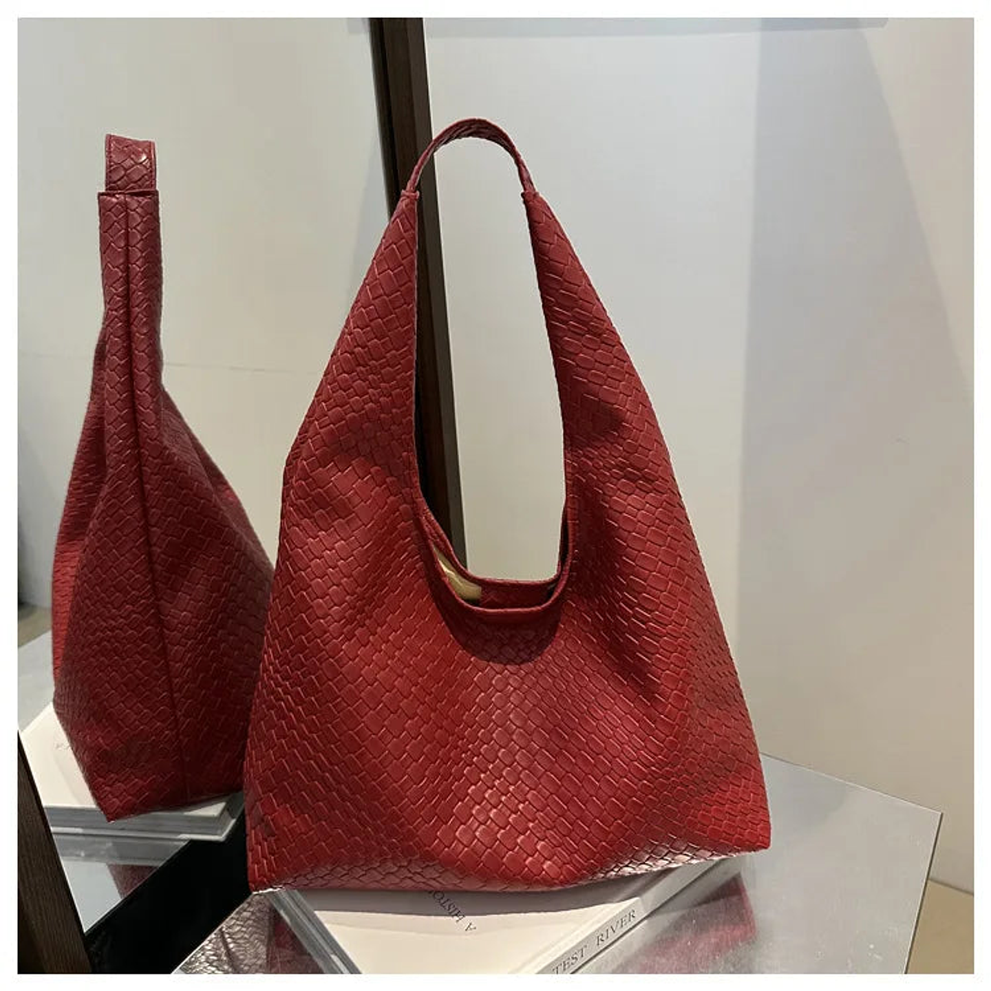 Mireya- Retro Shoulder Bag 4