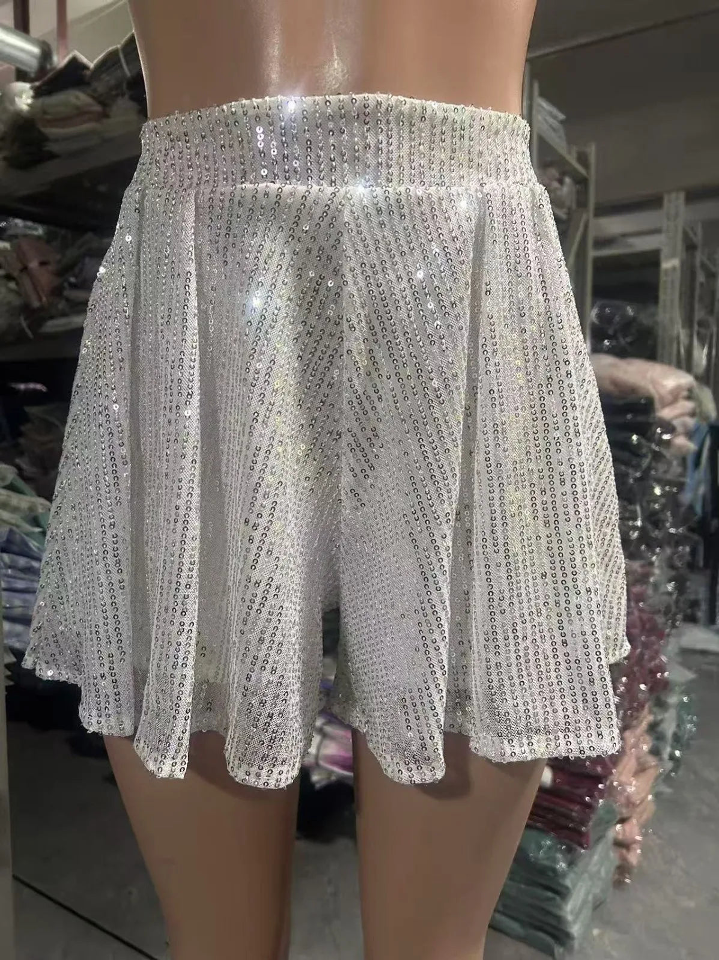 Olympia- High-Waisted Shorts 6