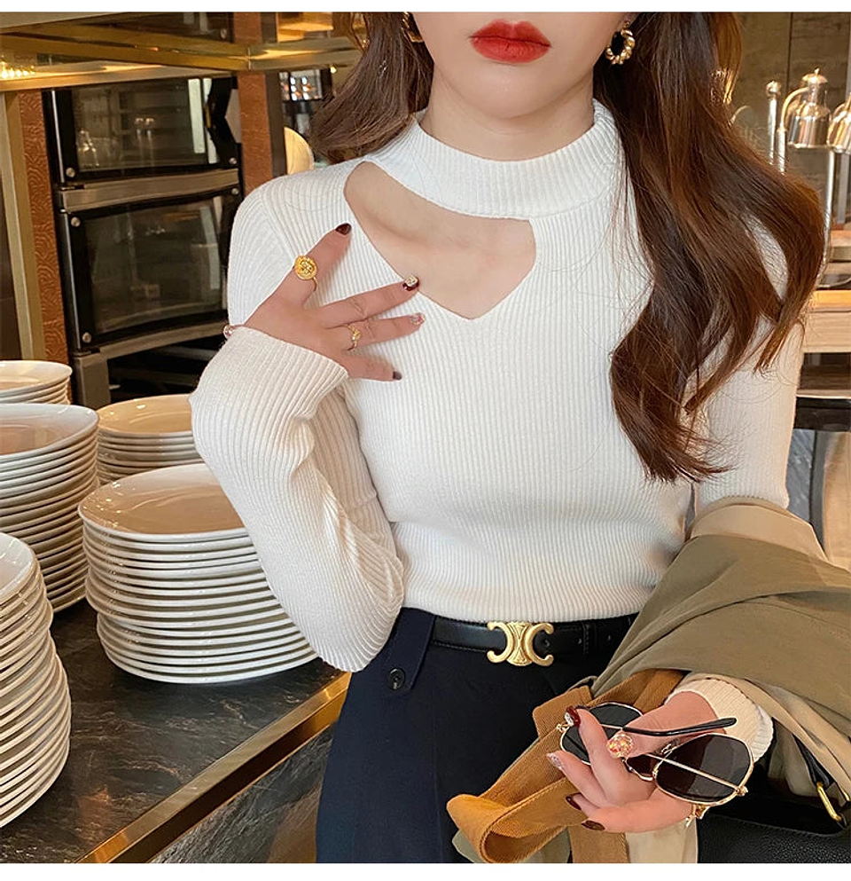 Hildegard- Hollow-Out Sweater 8