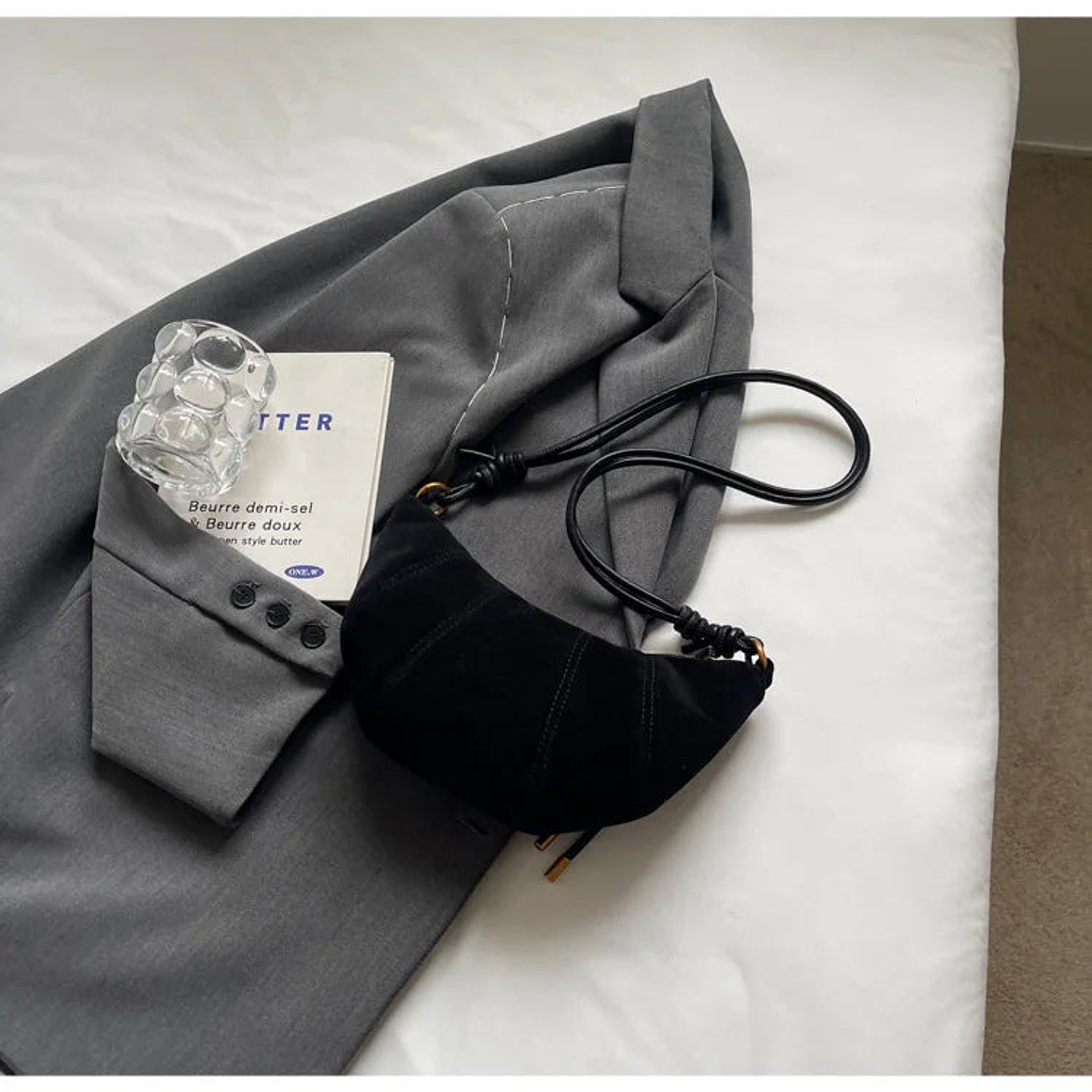 Zinnia- Velvet Shoulder Bag 17