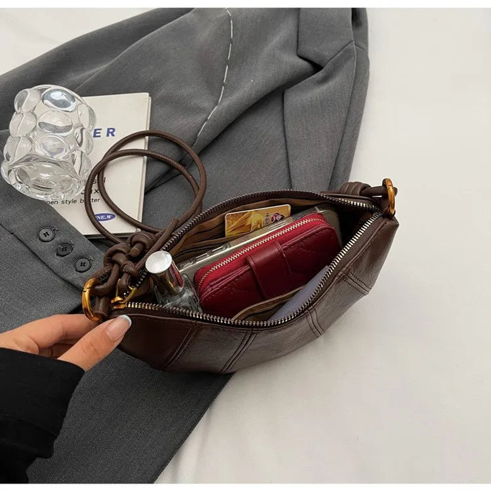 Zinnia- Velvet Shoulder Bag 30