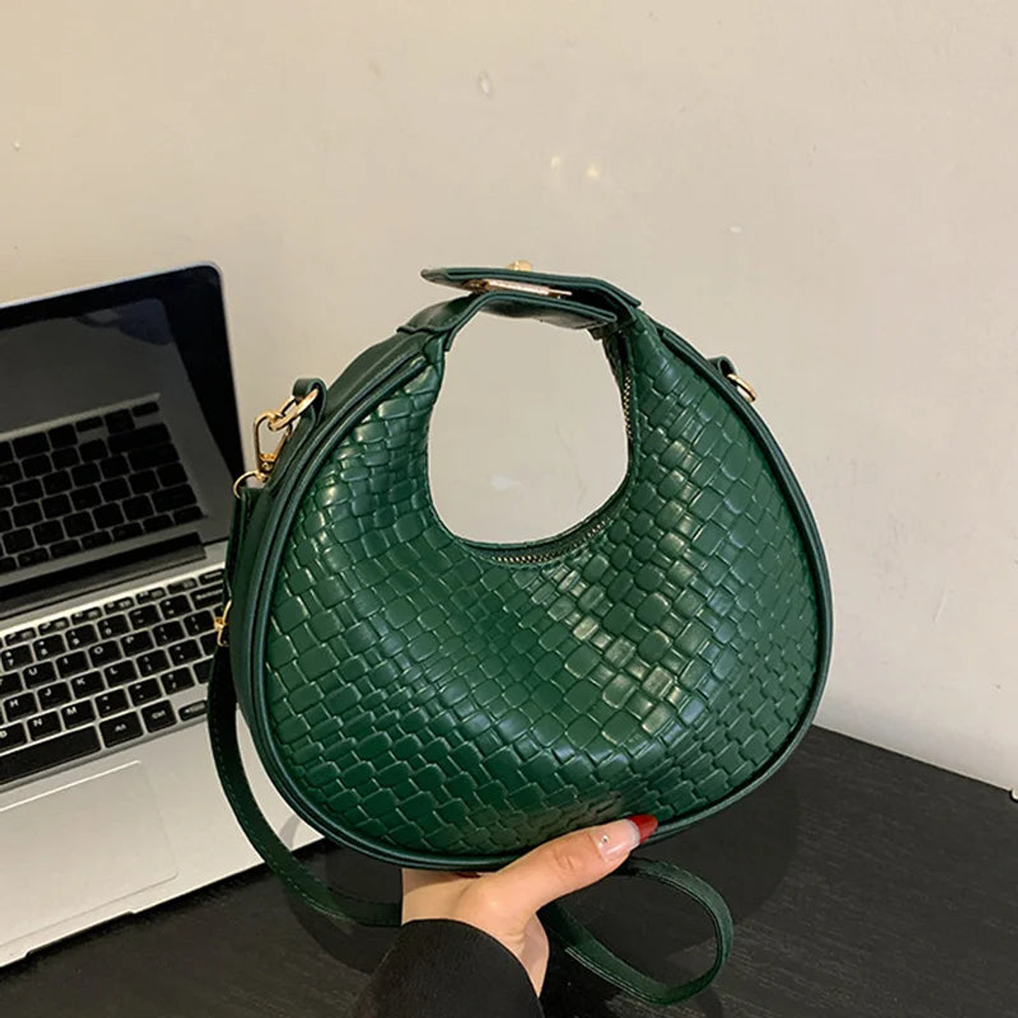 Marinette- Crossbody Leather Bag 31