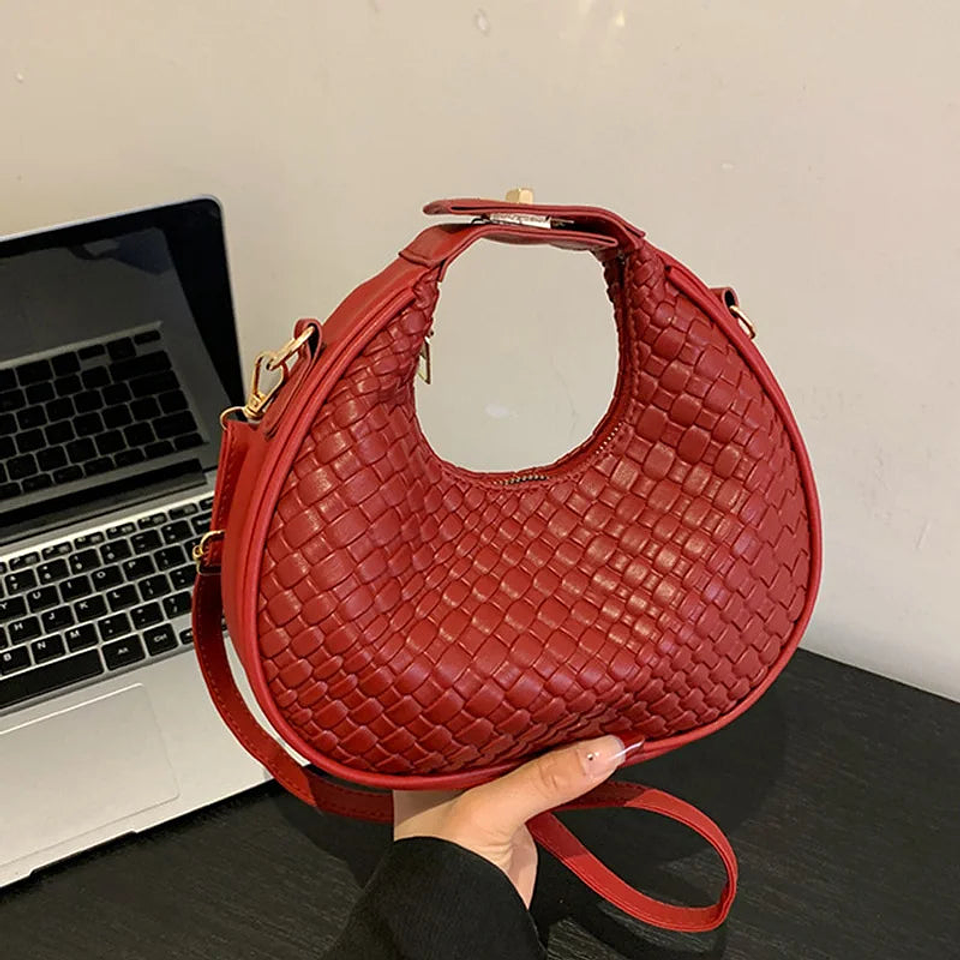 Marinette- Crossbody Leather Bag 33