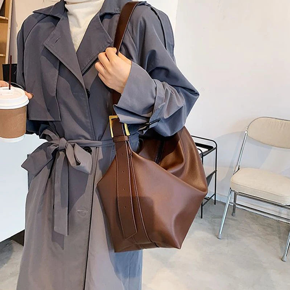 Alouette- Vintage Handbag 28