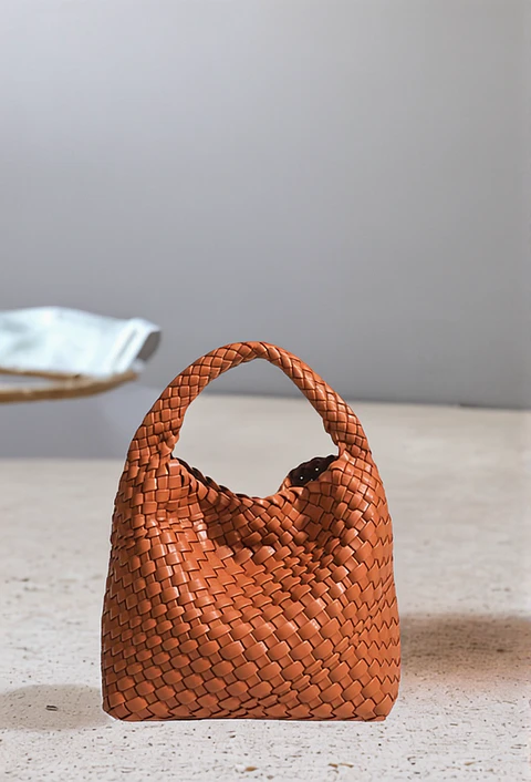 Cressida- Bucket Bag
