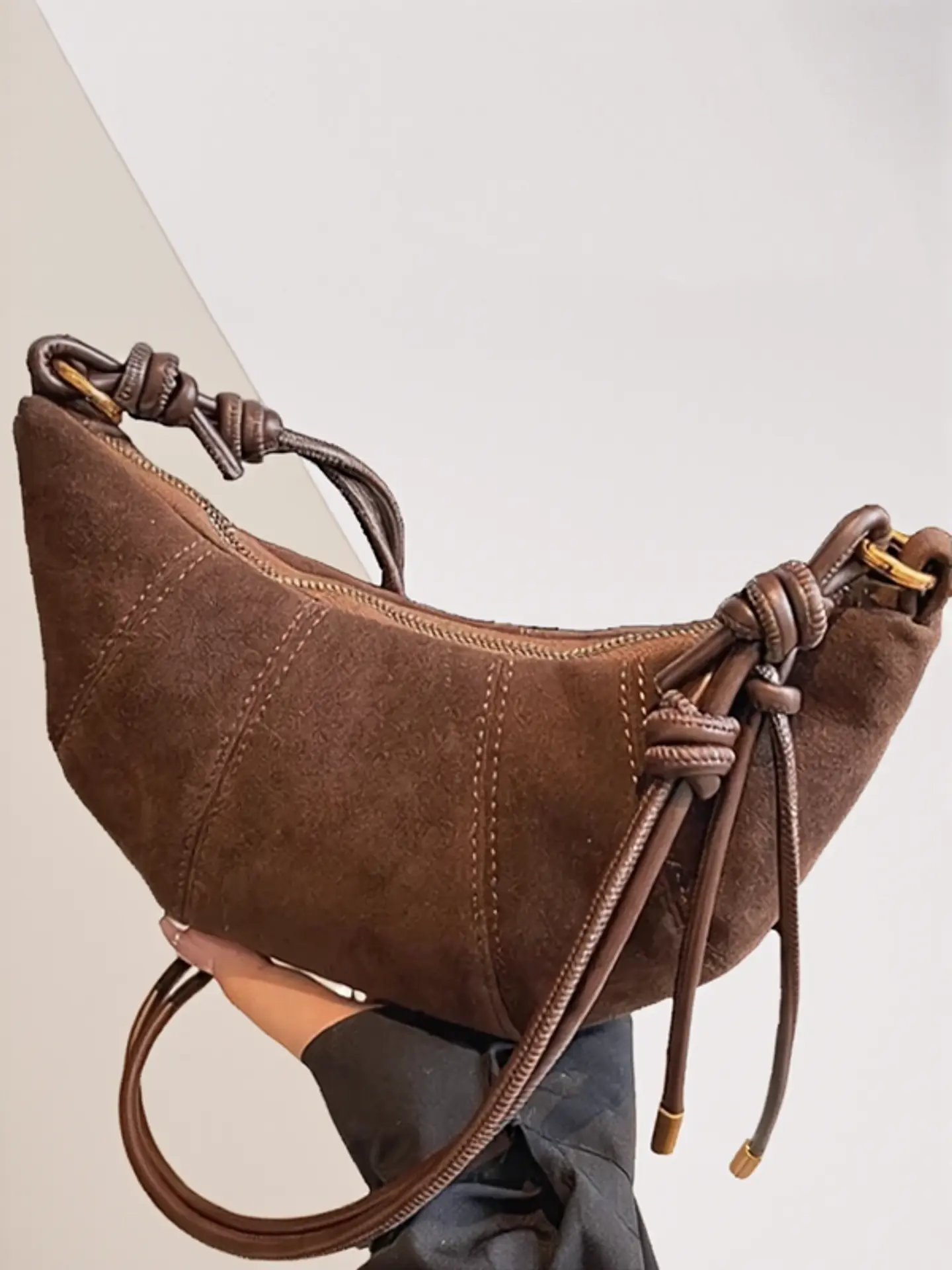 Zinnia- Velvet Shoulder Bag 1