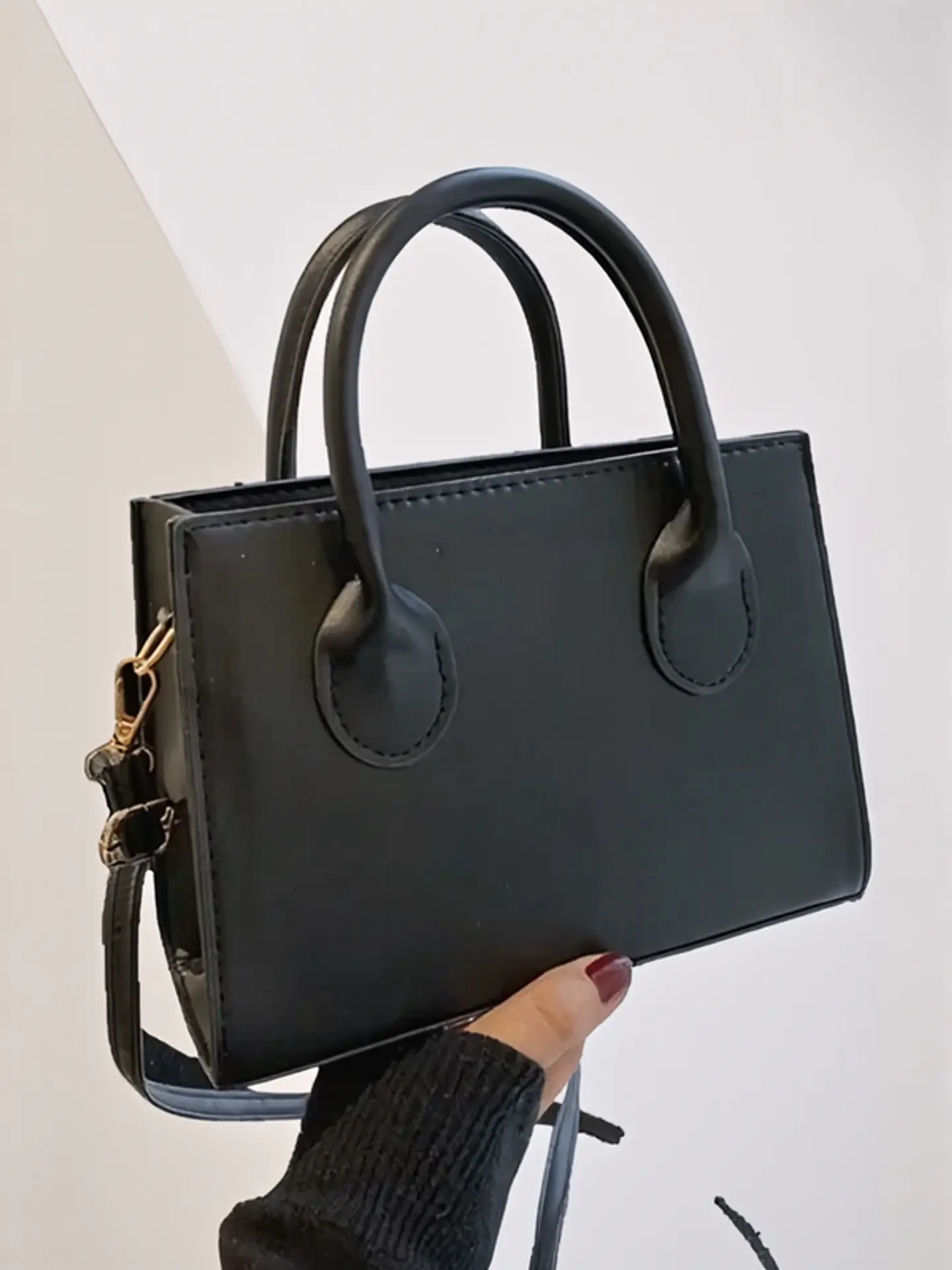 Alethea- Trendy Square Handbag 1