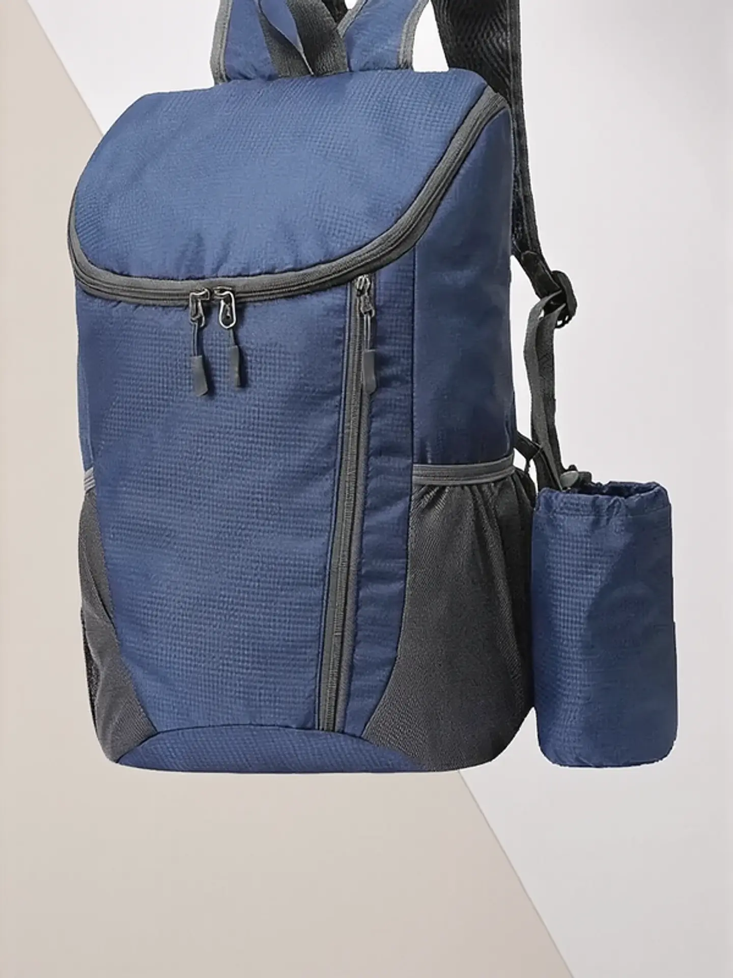 Emilio- Lightweight Backpack 20