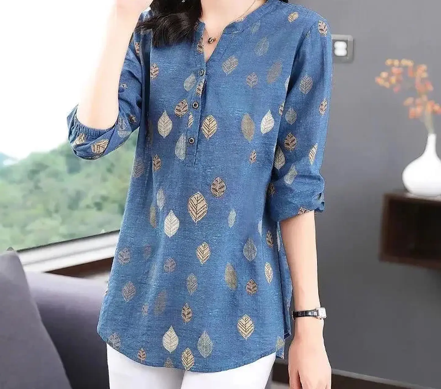 Nella- V-Neck Print Blouse 7