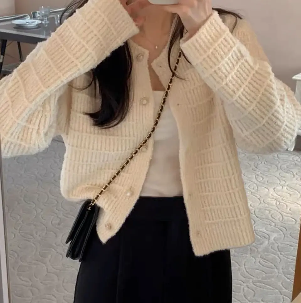Elara- Retro Knitted Cardigan 6