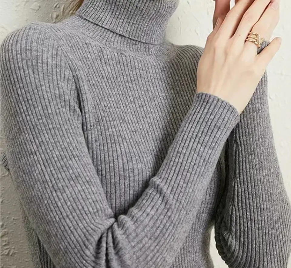 Alessia- Turtleneck Knit Sweater 13