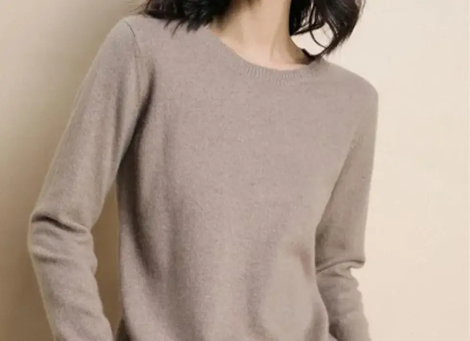 Lyra- Basic Knit Pullover 12