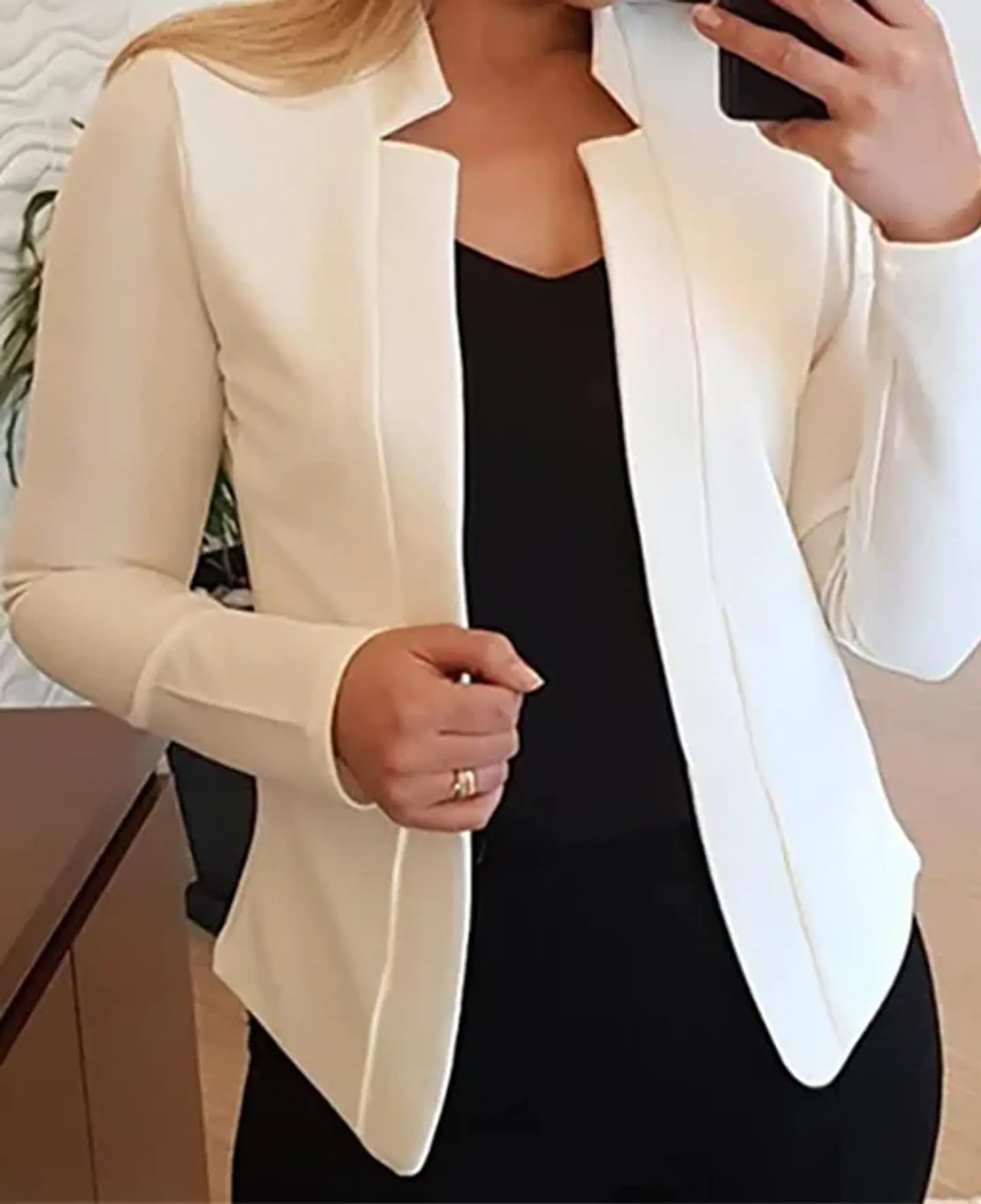 Gabriella- Open-Stitch Blazer 4