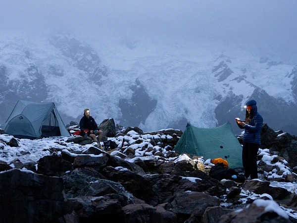 Cómo acampar en invierno: Tips para no congelarte