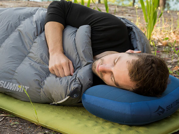 Cómo mejorar tu descanso outdoor al acampar