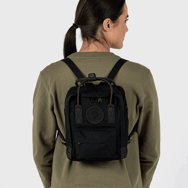 Mochila Fjällräven Kånken No. 2 Mini Negra 2