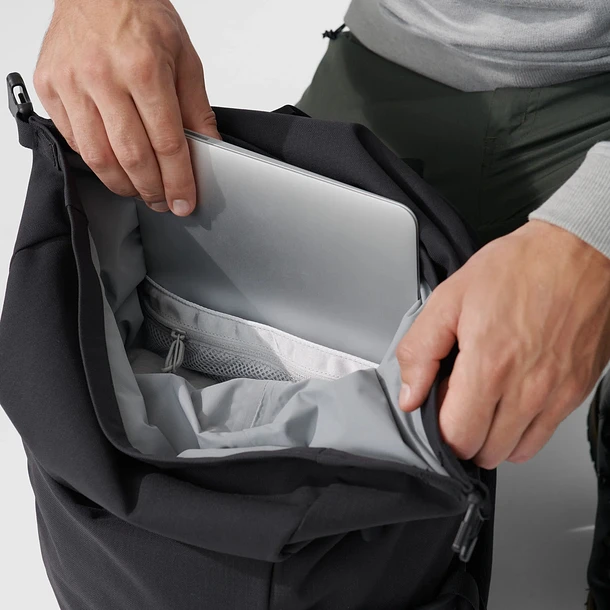 Mochila Fjällräven Ulvo Rolltop 30 9