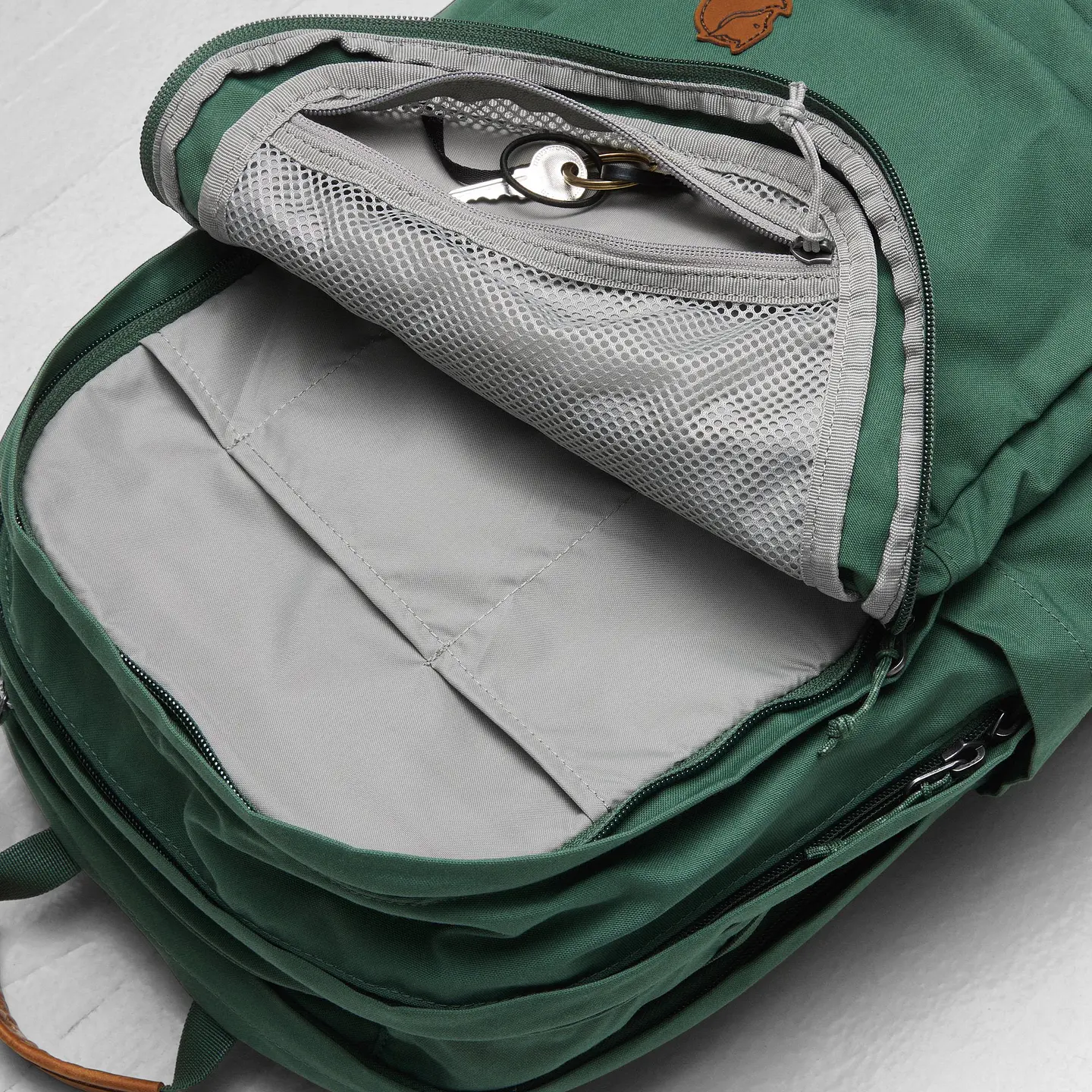 Mochila Fjällräven Raven 28 2