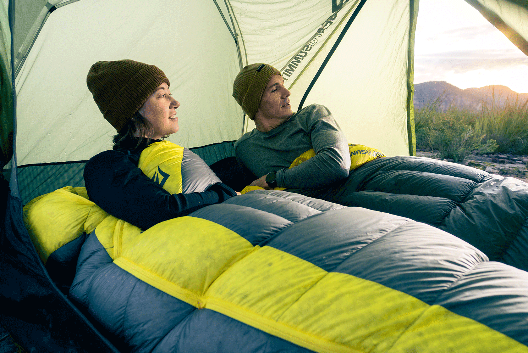 Errores comunes al elegir tu saco de dormir para frío (y cómo evitarlos)