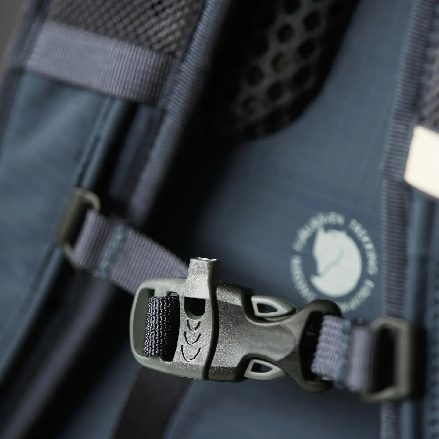 Mochila Fjällräven Abisko Hike 35 M/L 13