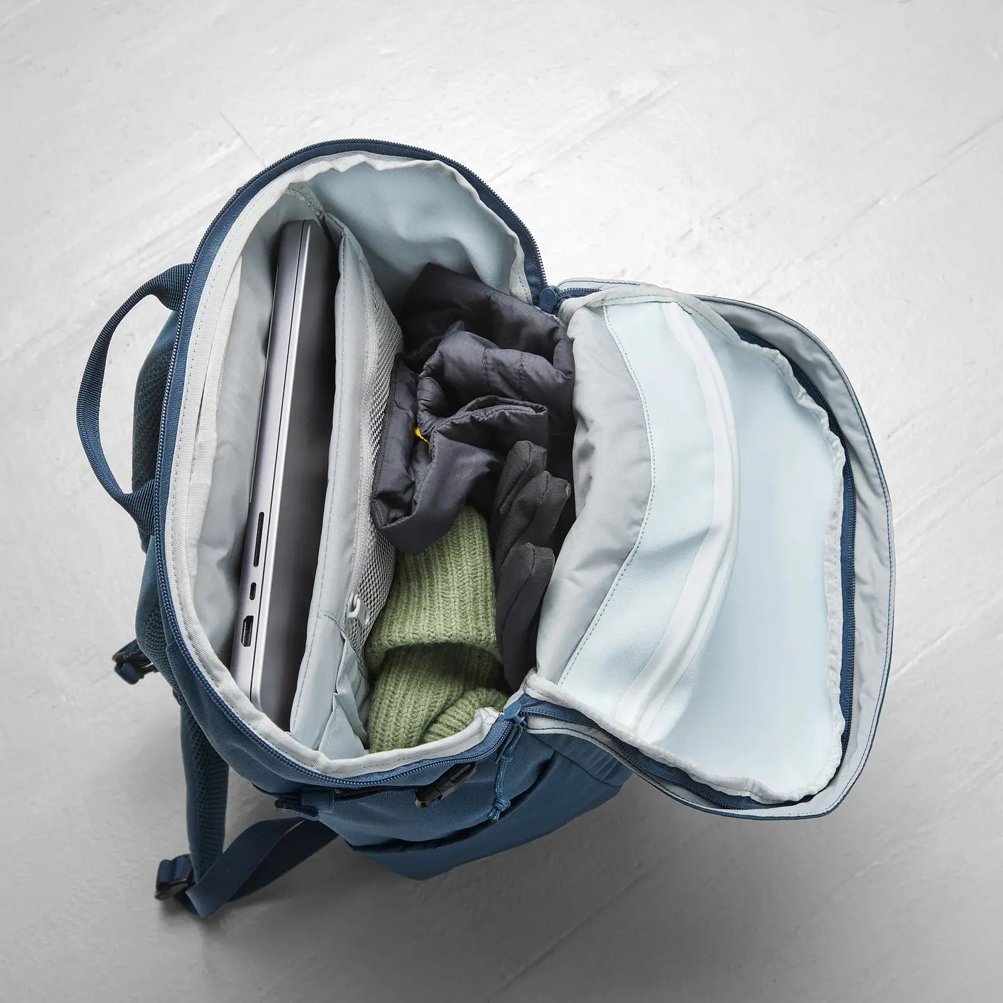 Mochila Fjällräven Ulvo 23 12