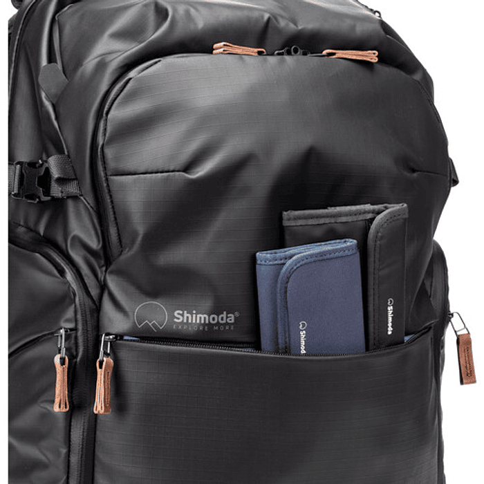 Shimoda Designs Explore v2 30 Backpack Starter Kit (negro) 12